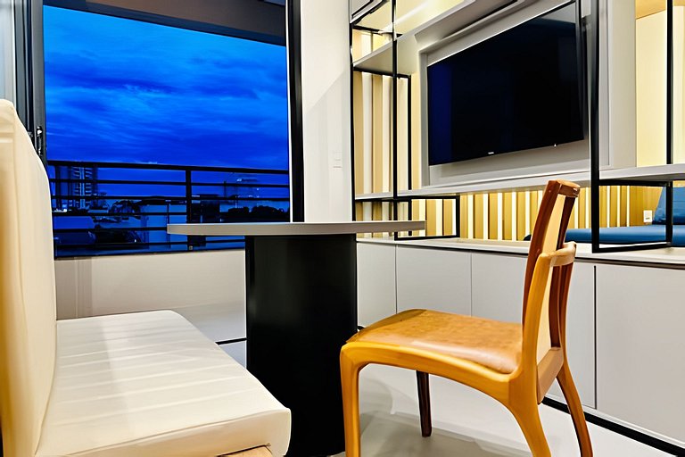 Loft Sunset | A poucos metros do Center Shopping.