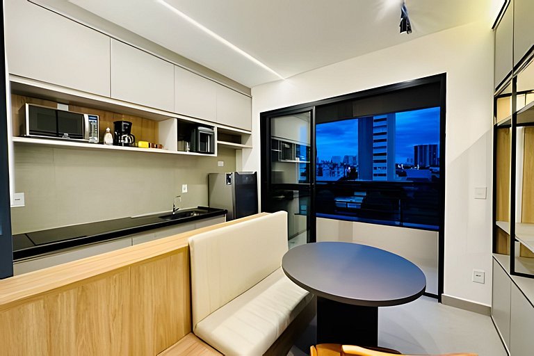 Loft Sunset | A poucos metros do Center Shopping.